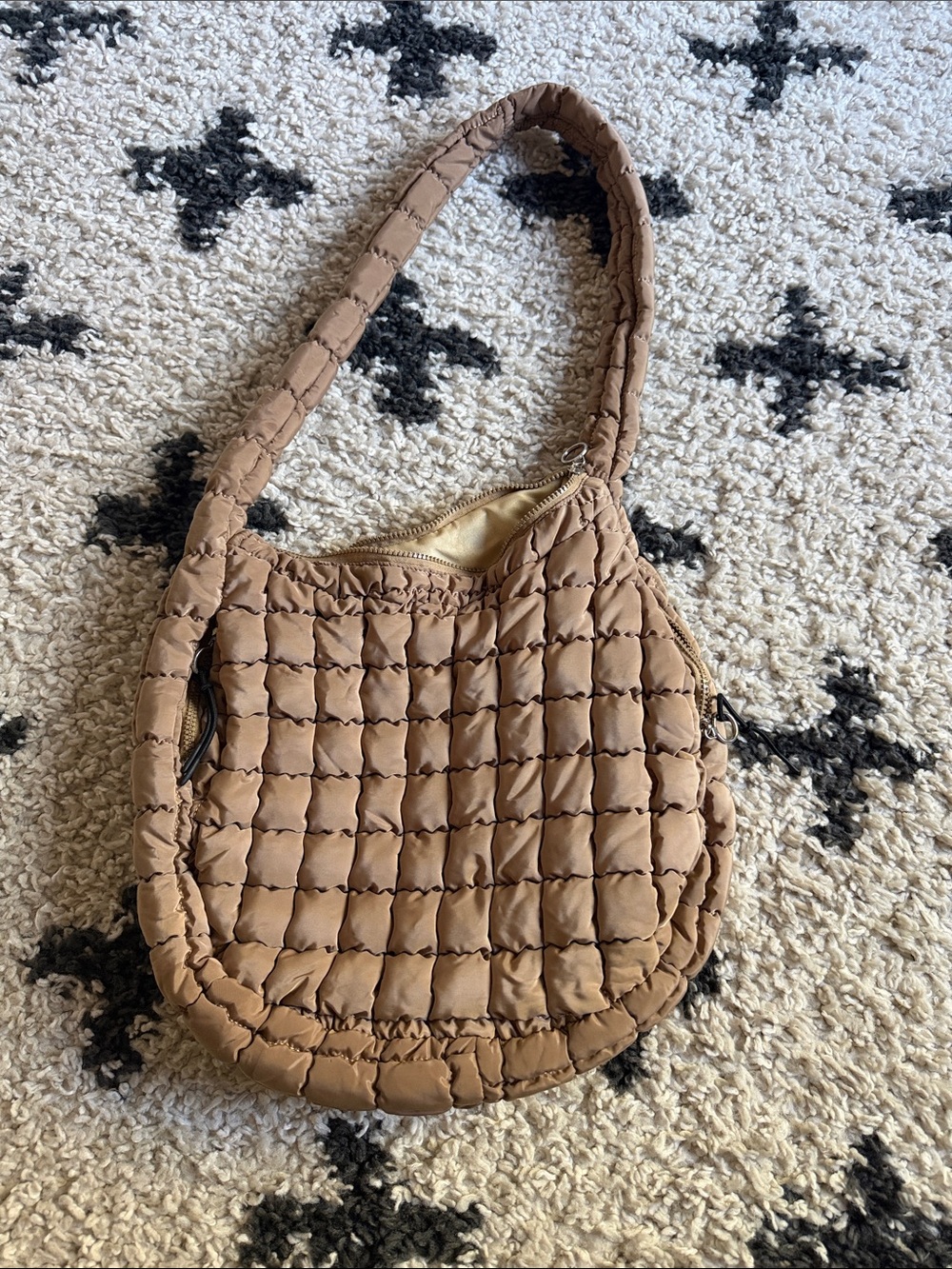 Quilted Shoulder Bag in Light Brown